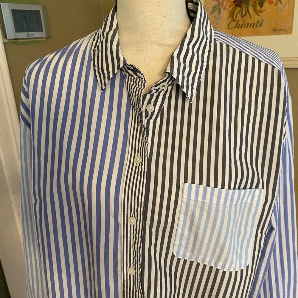 Talbots Boyfriend Shirt - Blue & Gray Poplin Button Down - Mixed Stripe L - Picture 4 of 12